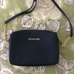 Michael Kors Navy Bag (NEGOTIABLE)